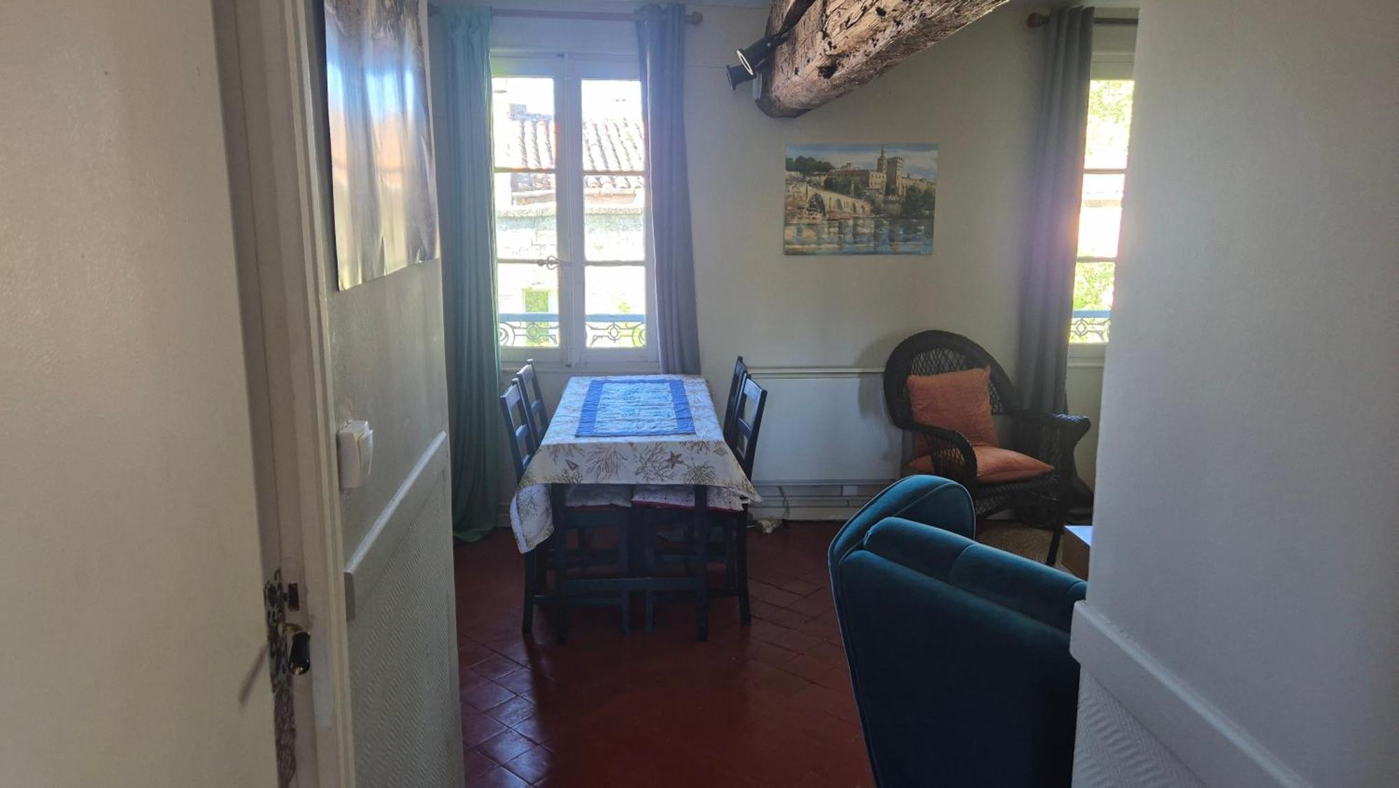 Ferienwohnung Un Nid Sur Les Toits Face Au Palais Des Papes Avignon Exterior foto